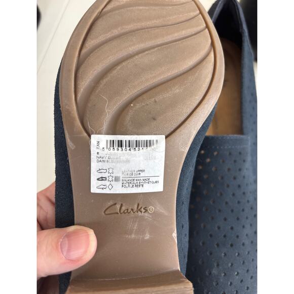 Clark’s Navy Blue Juliette Hayes Leather and Perforated Fabric Loafer Size 8.5 - Picture 3 of 11